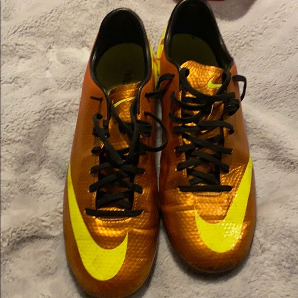 Nike Cleats - Picture 2 of 2